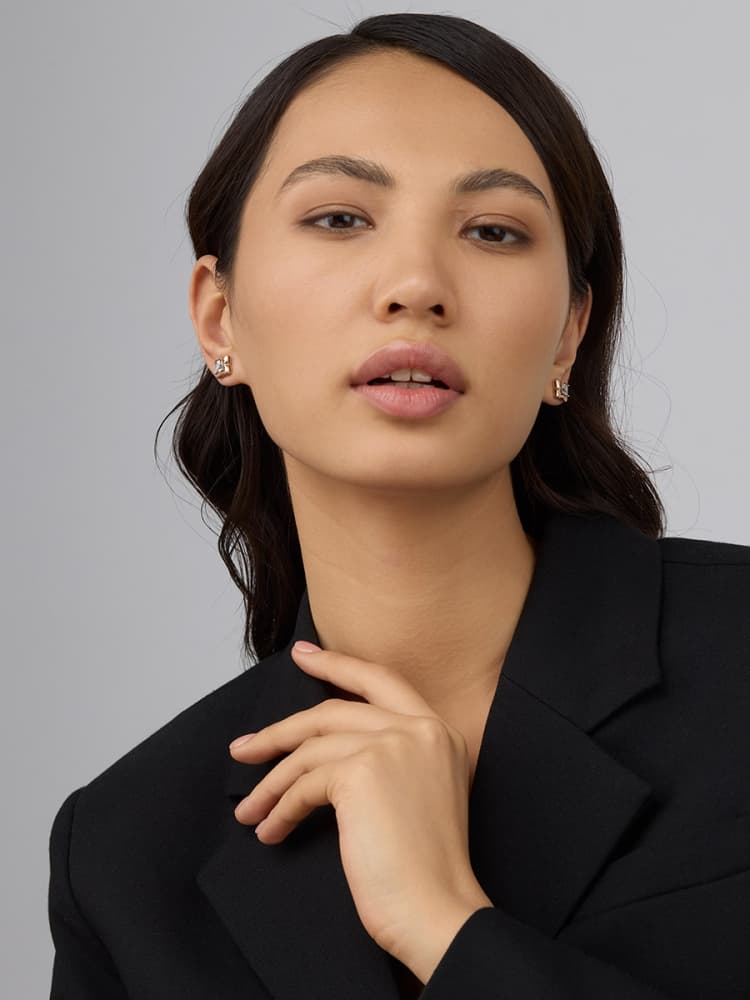 Серьги из золота 585 с бриллиантами