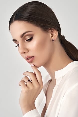 Серьги из серебра 925 с родолитом