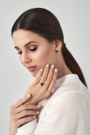 Серьги из серебра 925 с родолитом