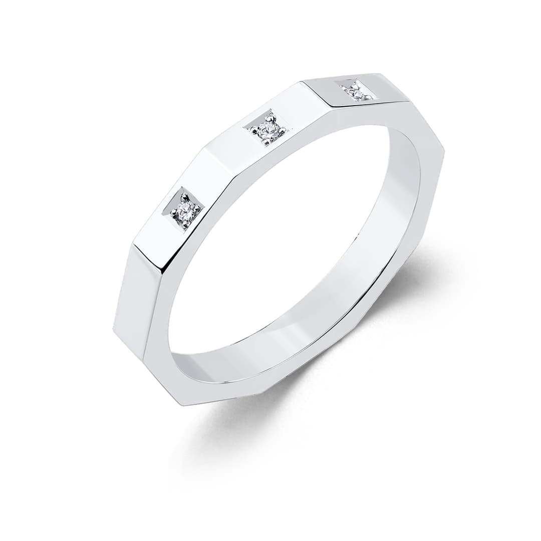 Кольцо обручальное из золота 585 с бриллиантами