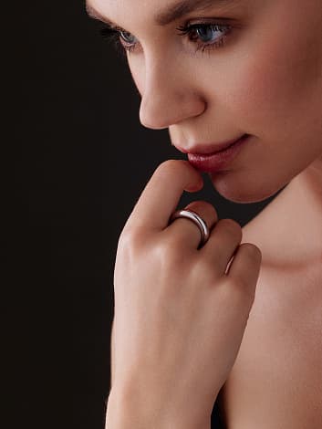 Кольцо из серебра 925 без вставки