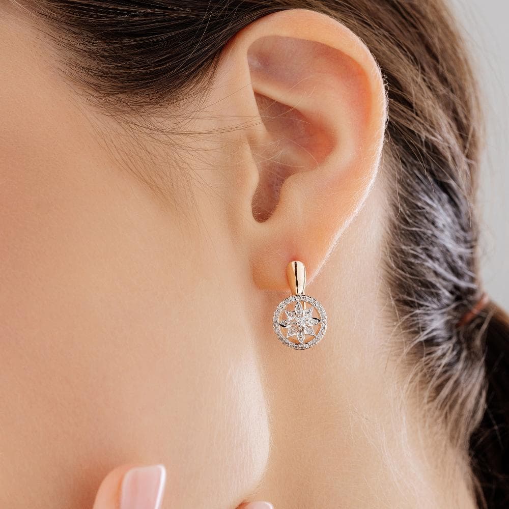 Серьги из золота 585 с бриллиантом