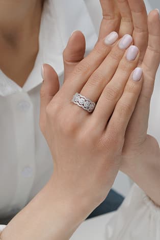 Кольцо из серебра 925 с фианитами