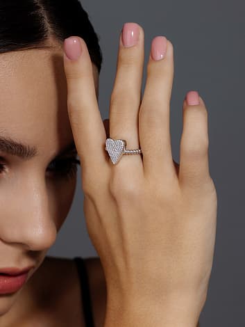 Кольцо из серебра 925 с кубическим цирконием