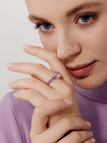 Кольцо из серебра 925 с кристаллами swarovski