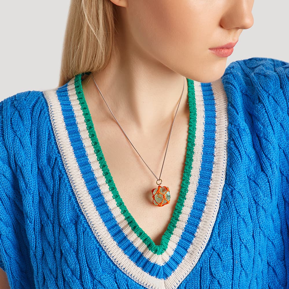 Подвеска из стали с кварцем