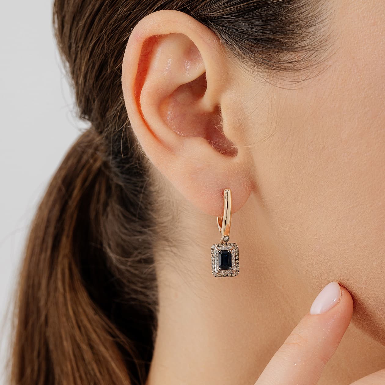 Серьги из золота 585 с сапфиром