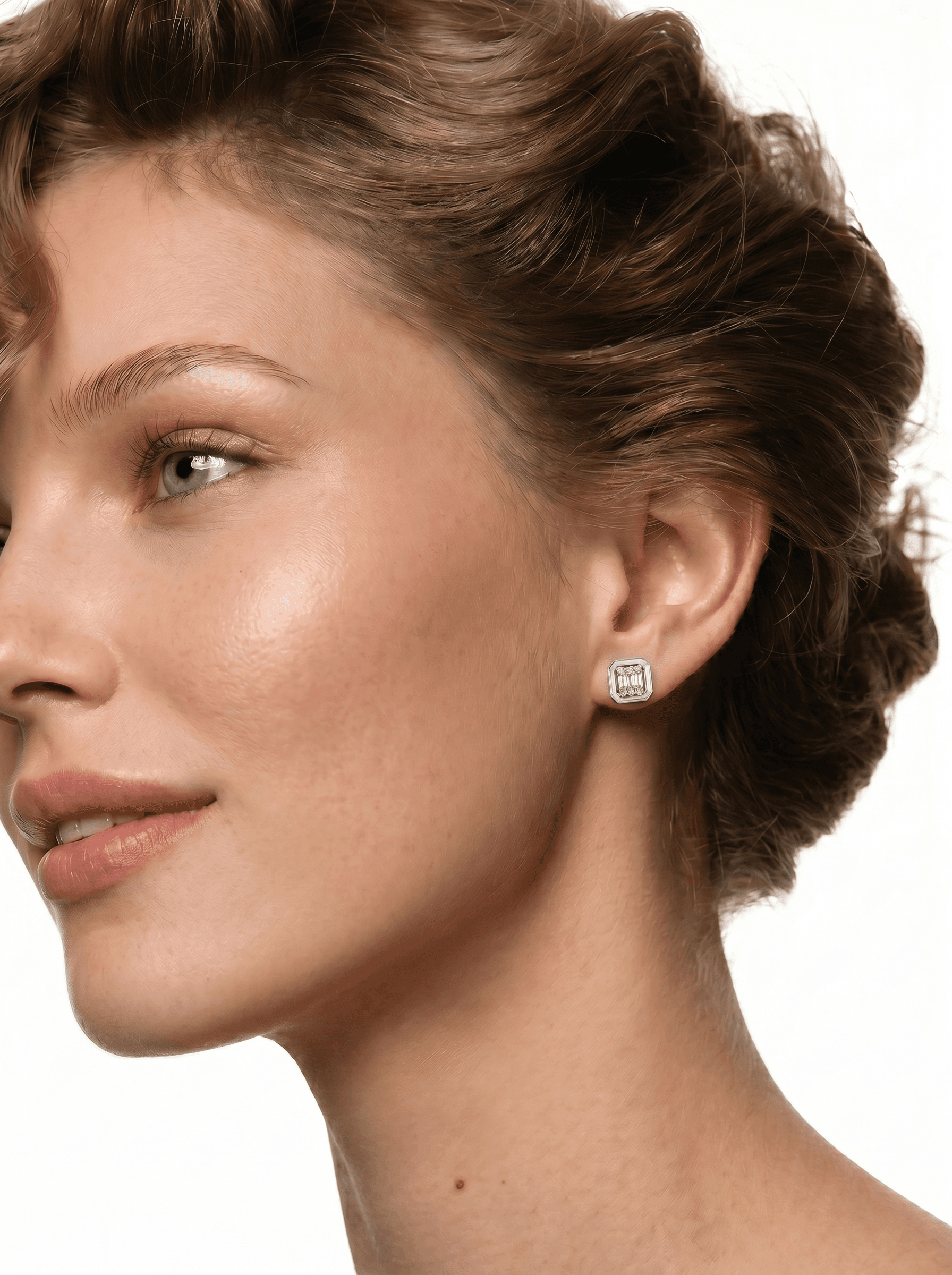 Серьги из золота 585 с бриллиантами