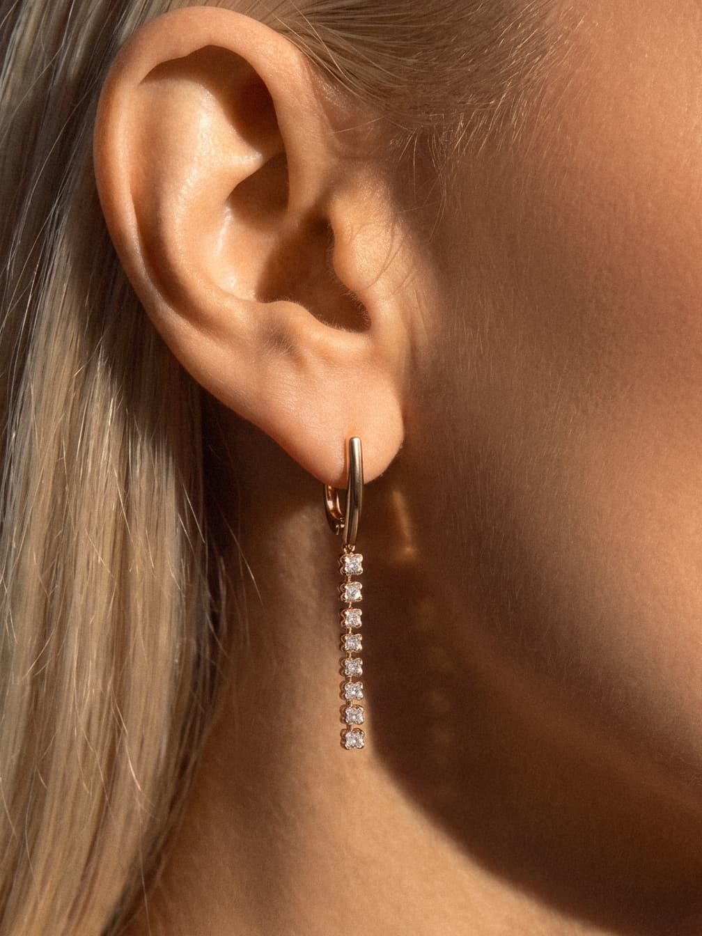 Серьги из золота 585 с бриллиантами
