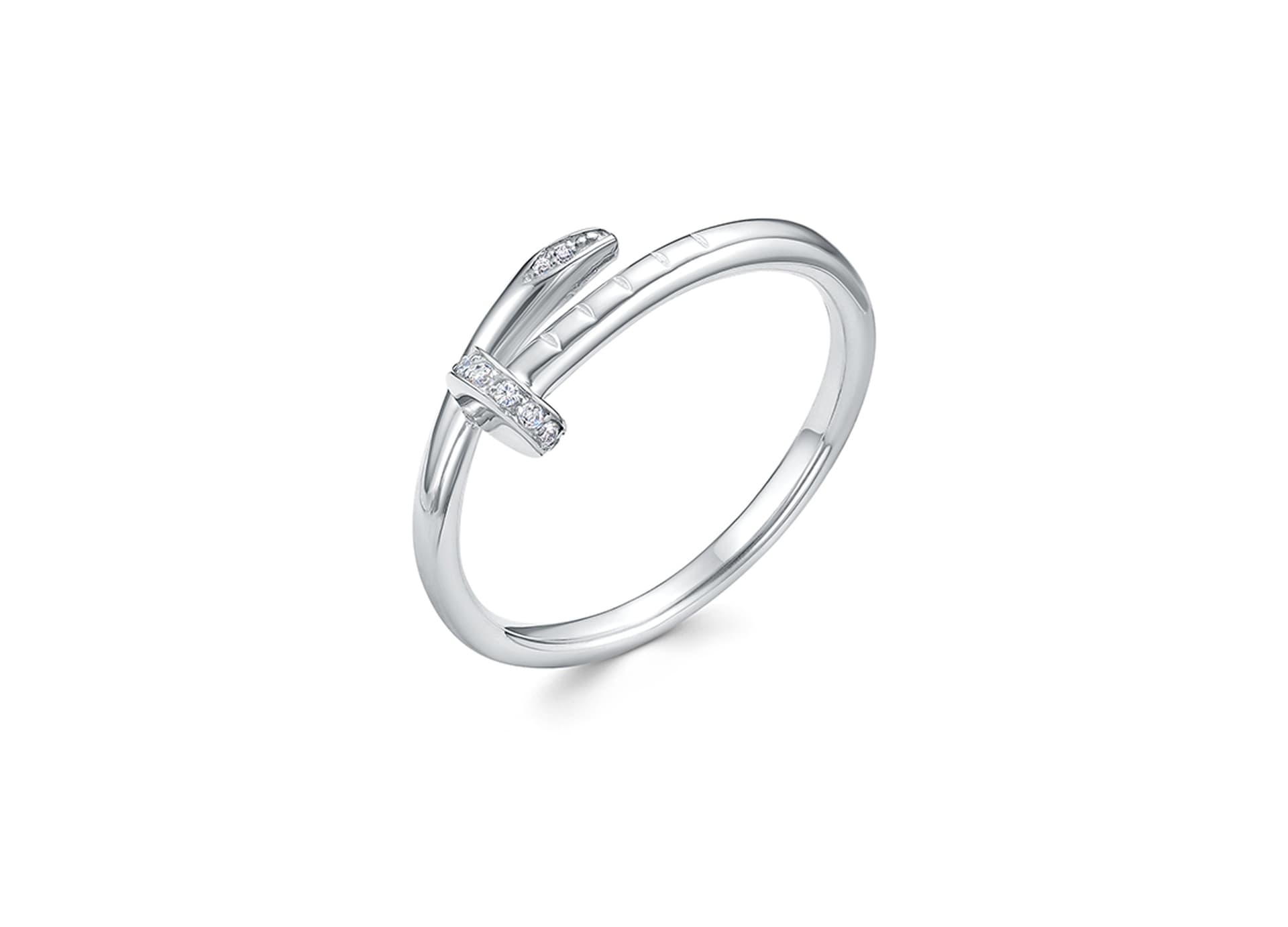 Кольцо из серебра 925 с фианитами