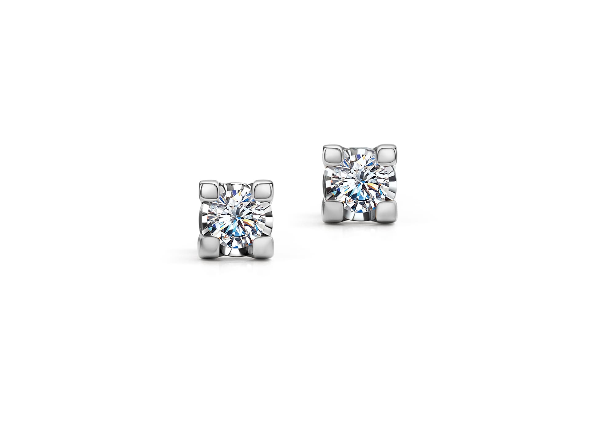 Серьги из золота 585 с бриллиантами