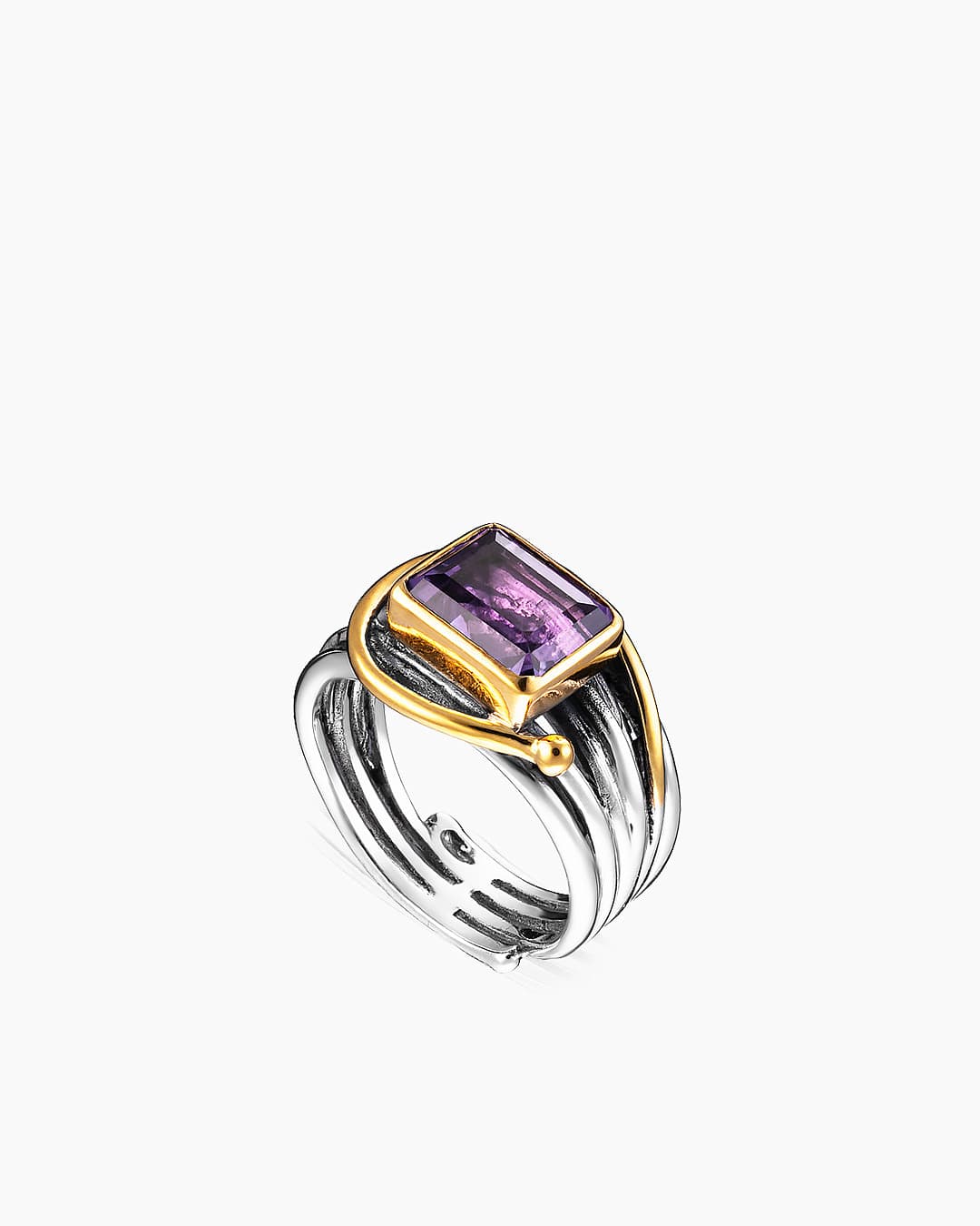 Кольцо из серебра 925 с аметистами