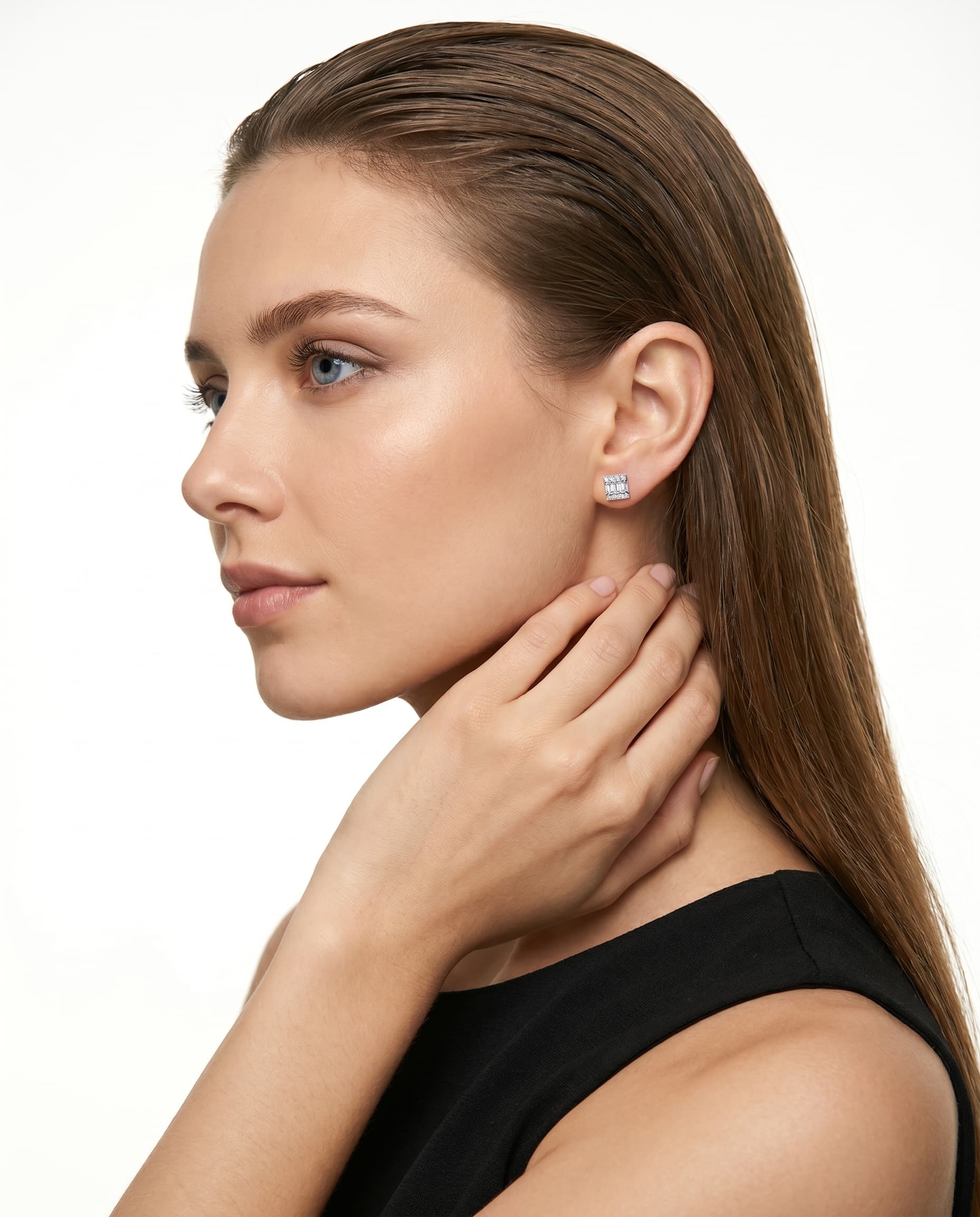 Серьги из золота 585 с  бриллиантом