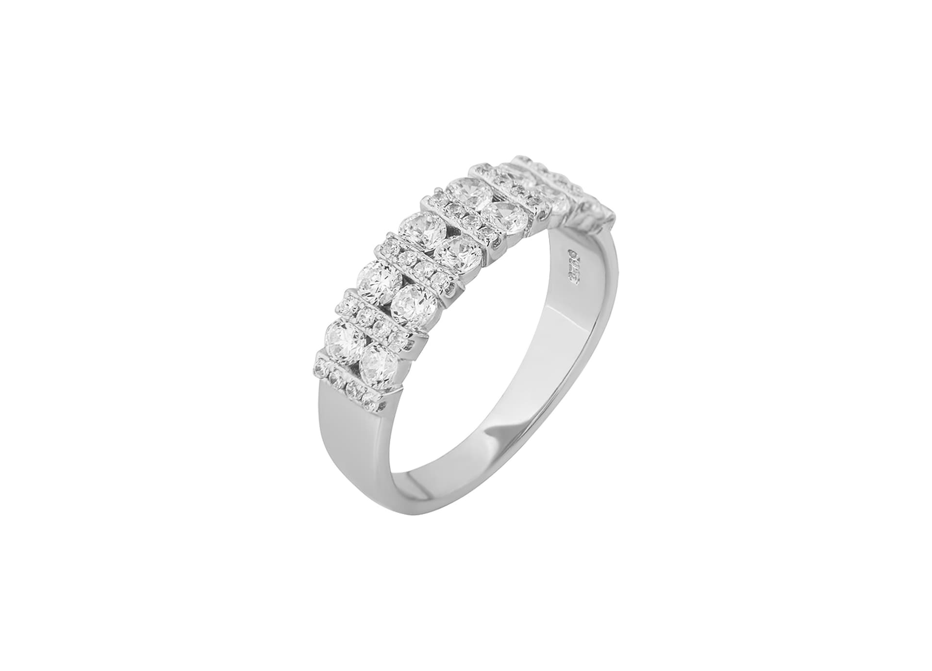 Кольцо из серебра 925 с кубическим цирконием