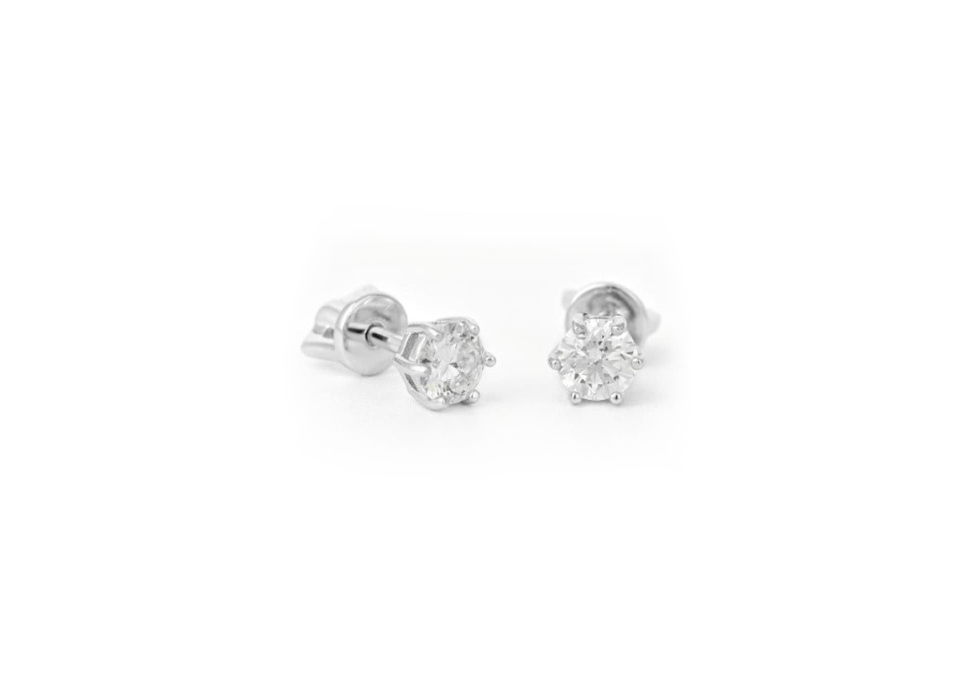 Серьги из серебра 925 с выращенными бриллиантами