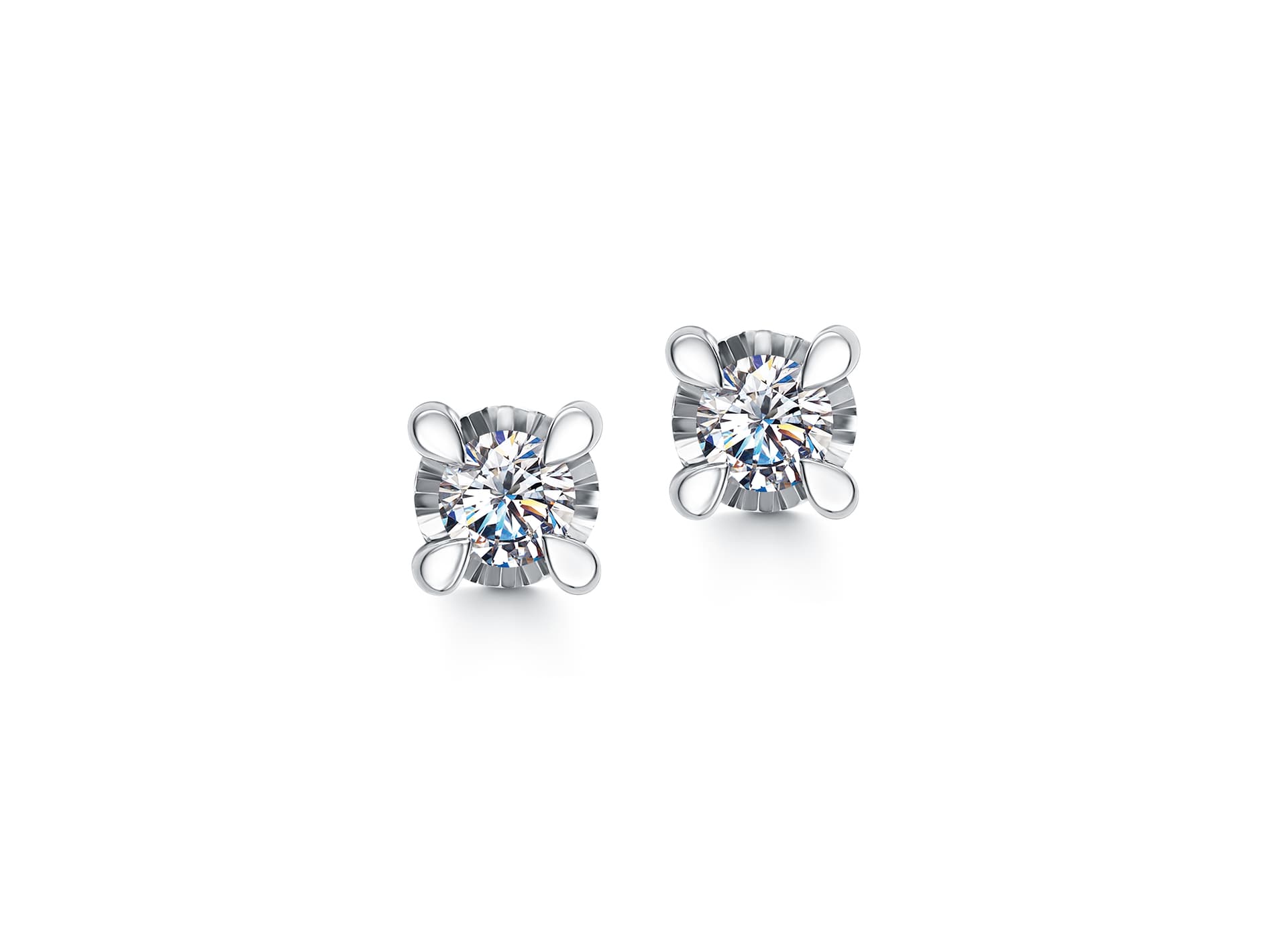 Серьги из золота 585 с бриллиантом