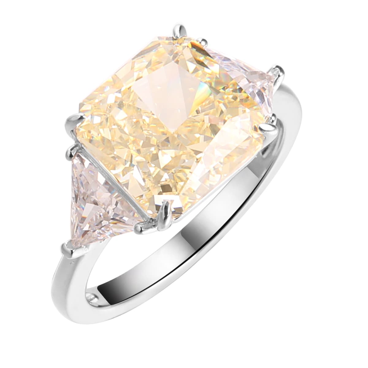 Кольцо из серебра 925 с фианитами