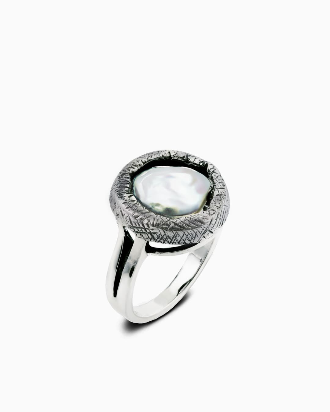 Кольцо из серебра 925 с жемчугом