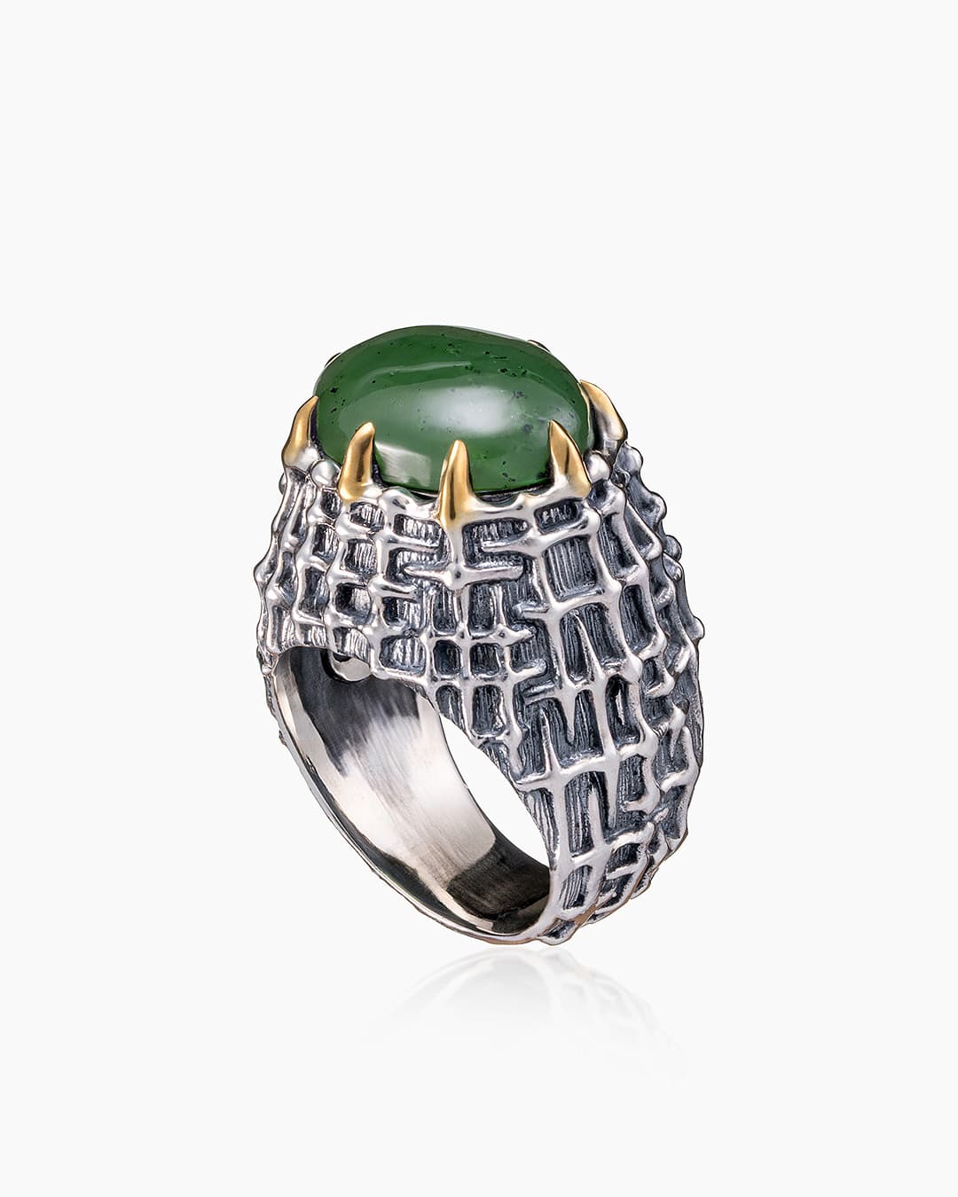 Кольцо из серебра 925 с нефритом