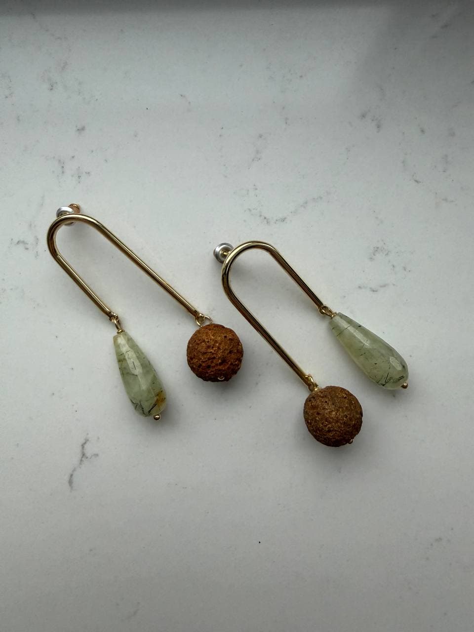 Серьги из стали с пренитами