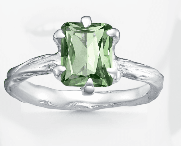 Кольцо из серебра 925 с аметистами